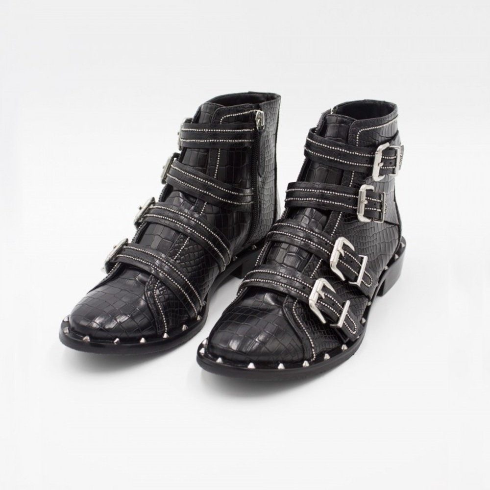 Schutz Darcey bootie in black